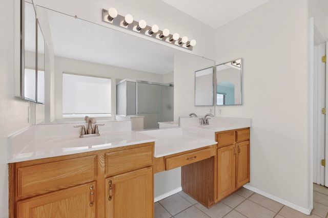 5913 Chaco Loop NE, Rio Rancho, NM 87144