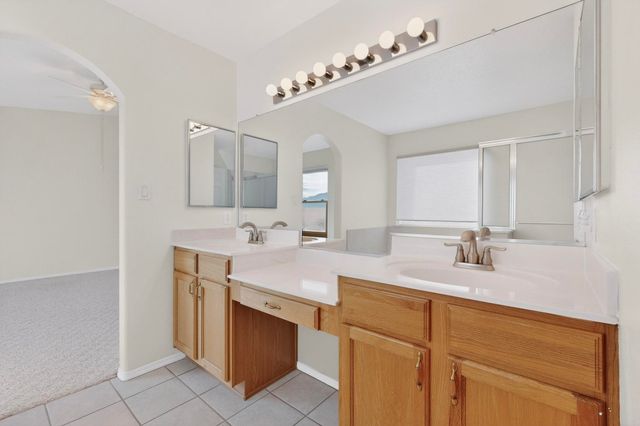 5913 Chaco Loop NE, Rio Rancho, NM 87144