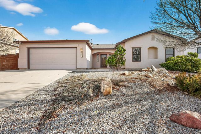 5913 Chaco Loop NE, Rio Rancho, NM 87144