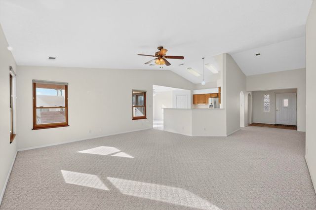 5913 Chaco Loop NE, Rio Rancho, NM 87144