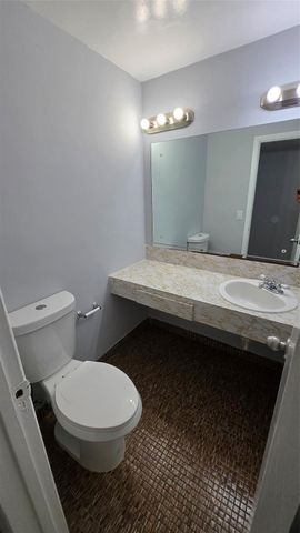 16800 NE 15th Avenue 209, North Miami Beach, FL 33162