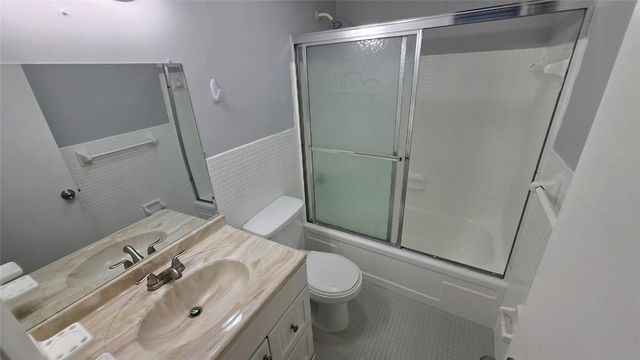 16800 NE 15th Avenue 209, North Miami Beach, FL 33162