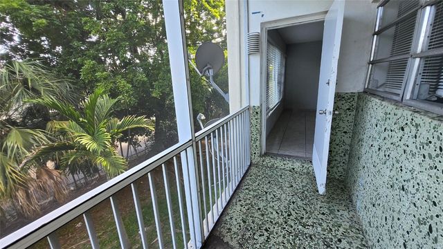 16800 NE 15th Avenue 209, North Miami Beach, FL 33162