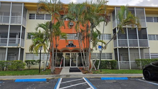 16800 NE 15th Avenue 209, North Miami Beach, FL 33162