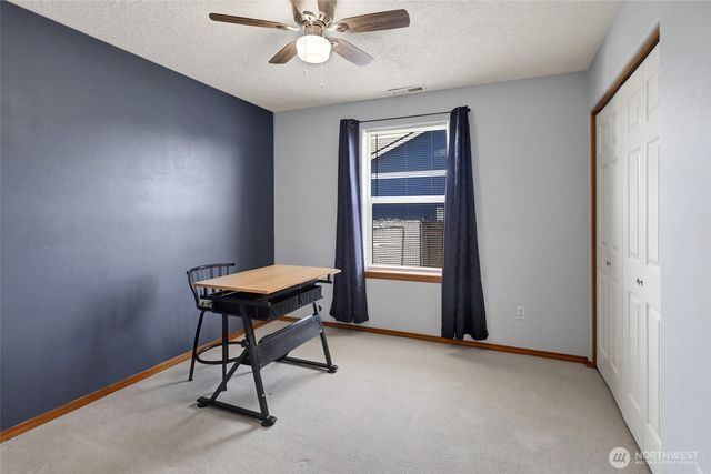 14 Canary Court, Longview, WA 98632