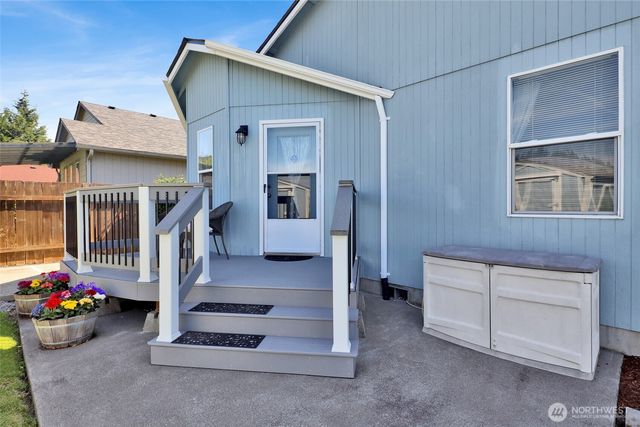 14 Canary Court, Longview, WA 98632