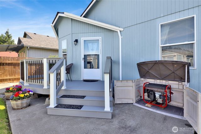 14 Canary Court, Longview, WA 98632
