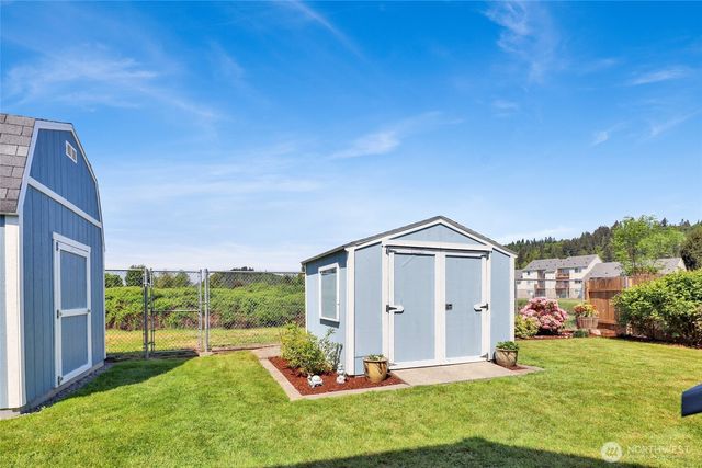 14 Canary Court, Longview, WA 98632