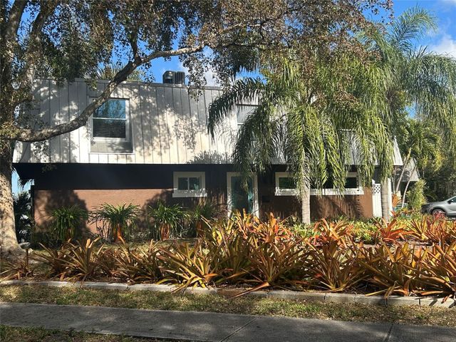 4001 NE 14th Avenue, Oakland Park, FL 33334