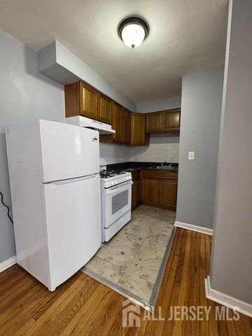 120 W 3 Street 6, Roselle, NJ 07203