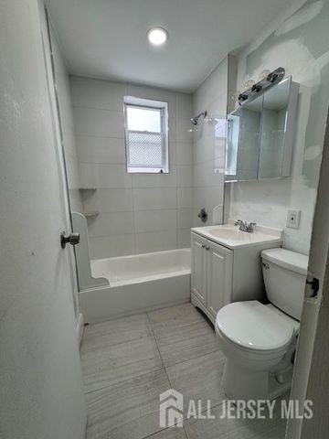 120 W 3 Street 6, Roselle, NJ 07203