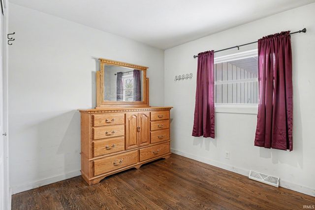 815 Meridian Street, Mishawaka, IN 46544