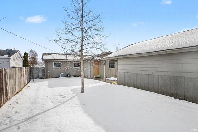 815 Meridian Street, Mishawaka, IN 46544