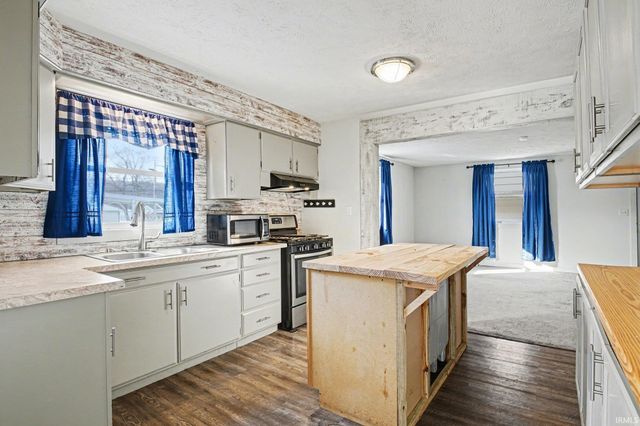 815 Meridian Street, Mishawaka, IN 46544