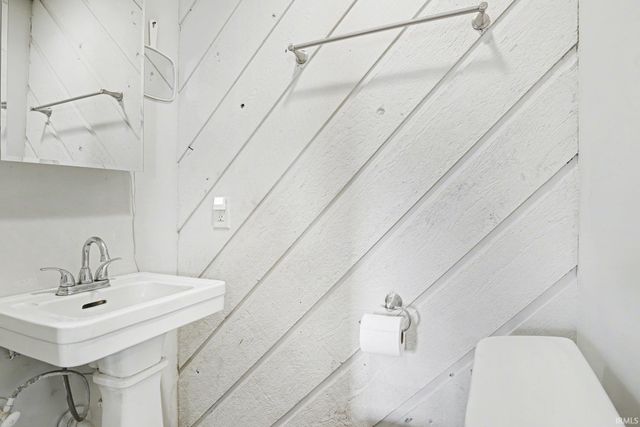 815 Meridian Street, Mishawaka, IN 46544