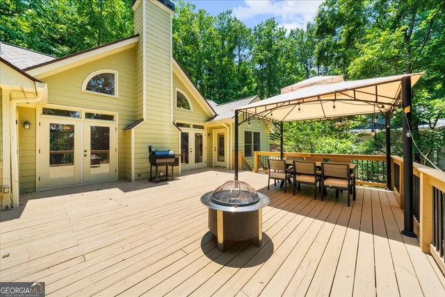 3410 Banks Mountain Place, Gainesville, GA 30506