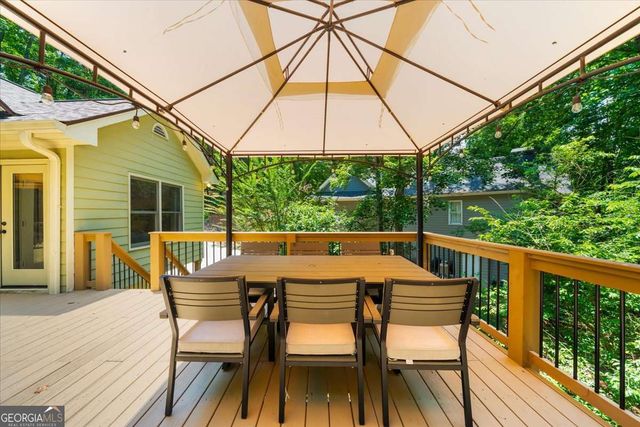 3410 Banks Mountain Place, Gainesville, GA 30506