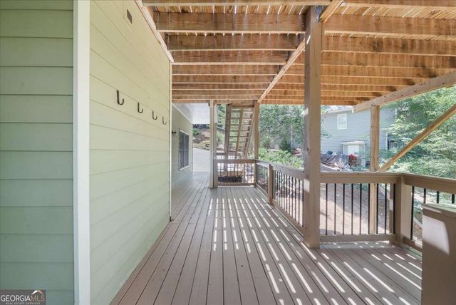 3410 Banks Mountain Place, Gainesville, GA 30506
