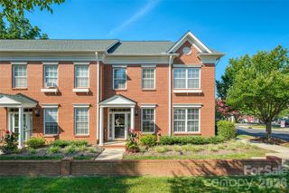 432 Park Square Place, Matthews, NC 28105