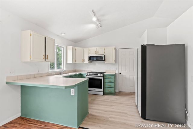 6274 Derek Drive, Hudsonville, MI 49426