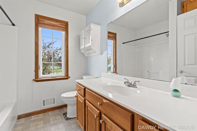 6274 Derek Drive, Hudsonville, MI 49426