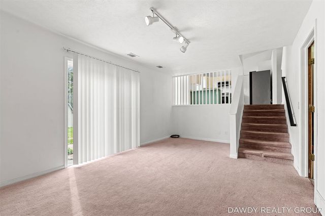 6274 Derek Drive, Hudsonville, MI 49426