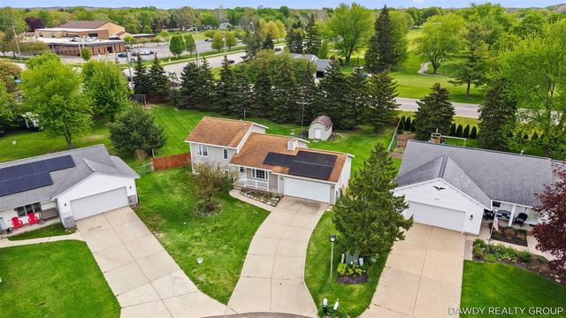 6274 Derek Drive, Hudsonville, MI 49426