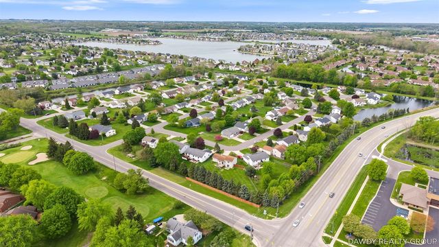 6274 Derek Drive, Hudsonville, MI 49426