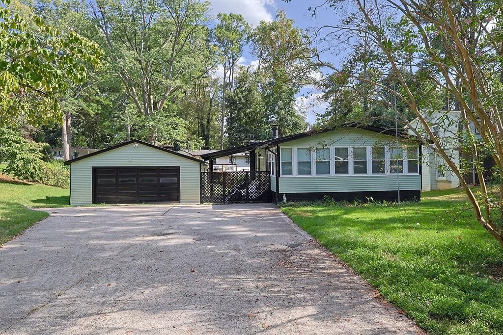 Image 1 of property listing at 3029 Flamingo Drive, Decatur, GA 30033