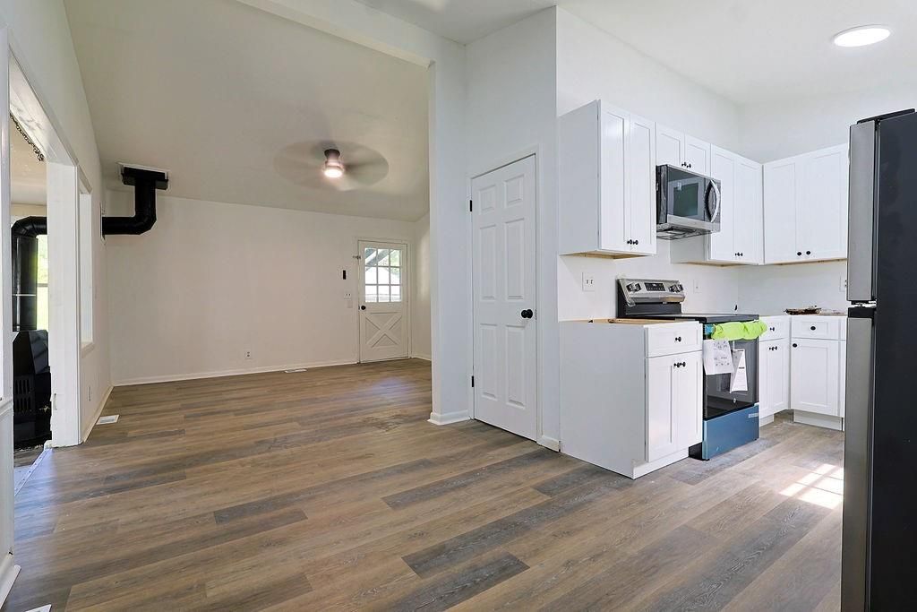 Image 14 of property listing at 3029 Flamingo Drive, Decatur, GA 30033