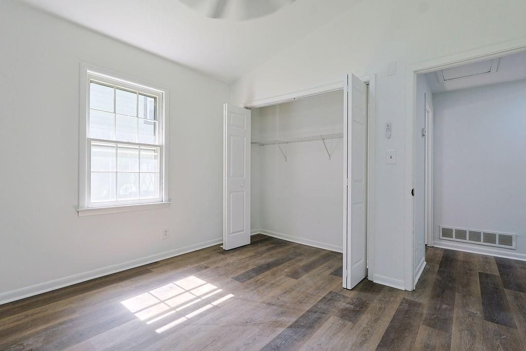Image 19 of property listing at 3029 Flamingo Drive, Decatur, GA 30033