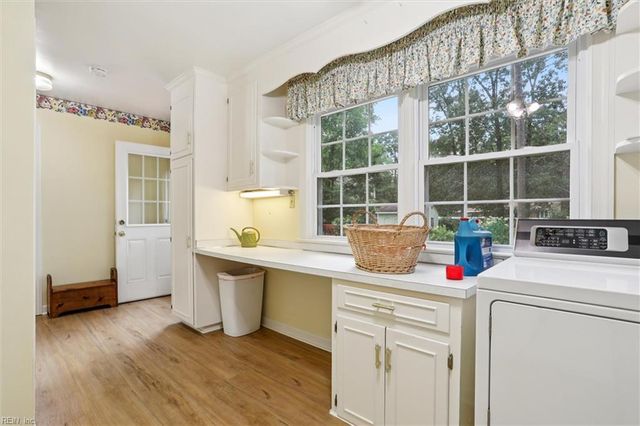 205 Old Dominion RD, Yorktown, VA 23692