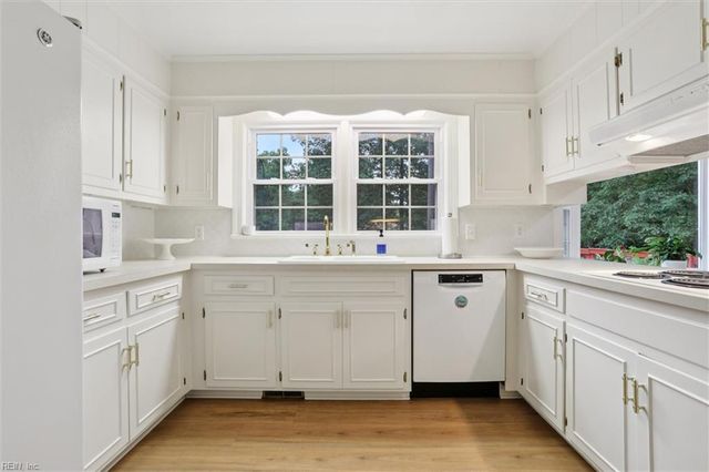 205 Old Dominion RD, Yorktown, VA 23692