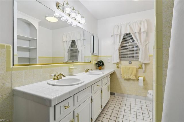 205 Old Dominion RD, Yorktown, VA 23692