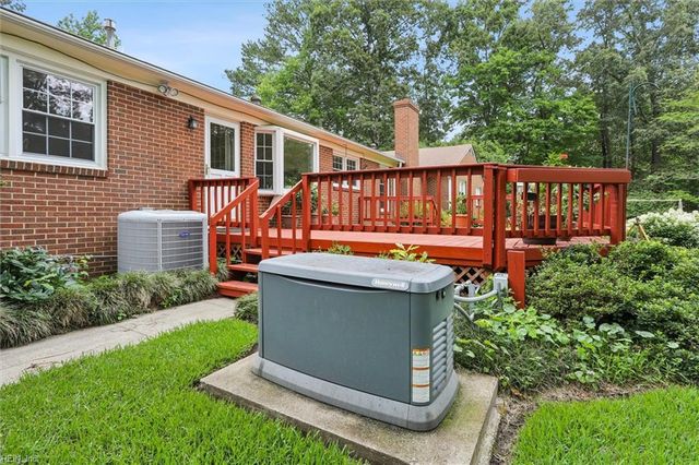 205 Old Dominion RD, Yorktown, VA 23692