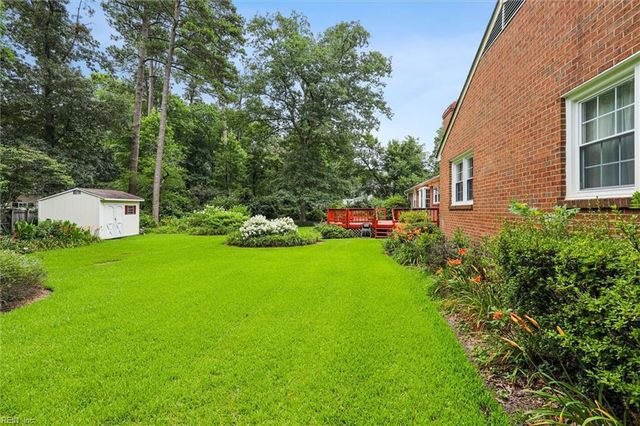 205 Old Dominion RD, Yorktown, VA 23692