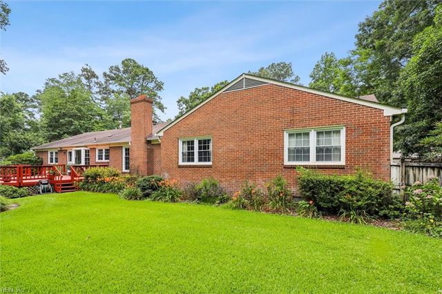 205 Old Dominion RD, Yorktown, VA 23692