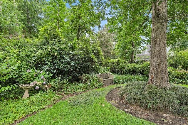 205 Old Dominion RD, Yorktown, VA 23692