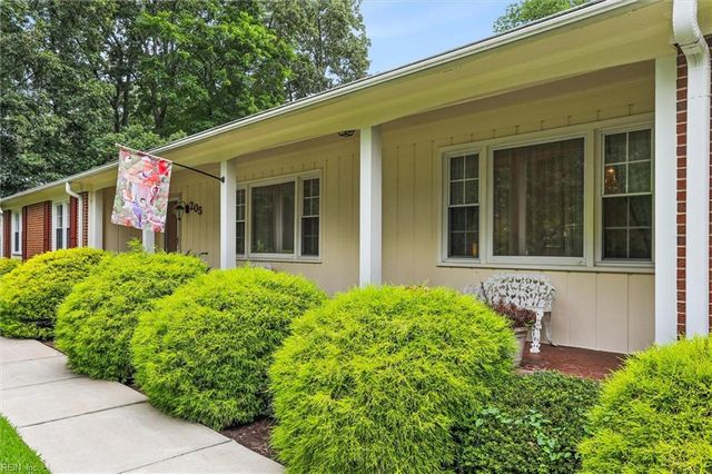 205 Old Dominion RD, Yorktown, VA 23692
