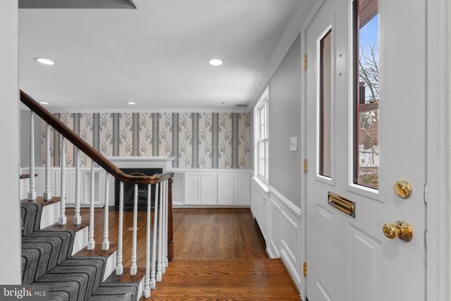 3207 CIRCLE HILL RD, Alexandria, VA 22305