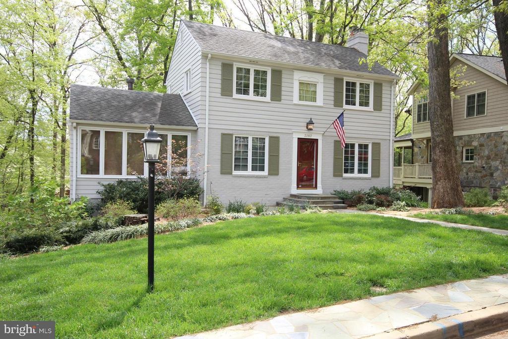 3207 CIRCLE HILL RD, Alexandria, VA 22305