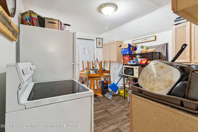 611 N Pine Street, Lansing, MI 48933