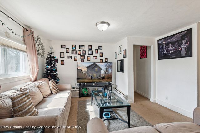 611 N Pine Street, Lansing, MI 48933