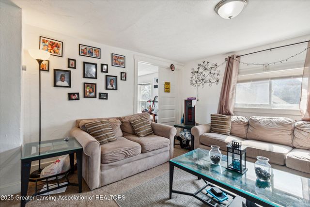 611 N Pine Street, Lansing, MI 48933