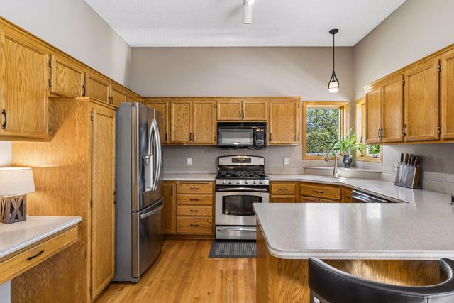 6115 Dufferin Drive, Savage, MN 55378