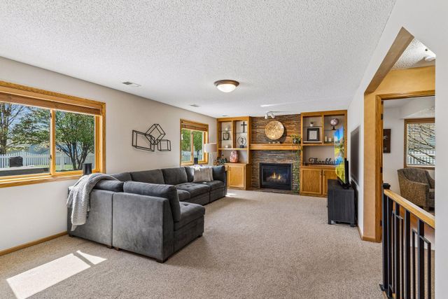 6115 Dufferin Drive, Savage, MN 55378