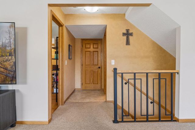 6115 Dufferin Drive, Savage, MN 55378