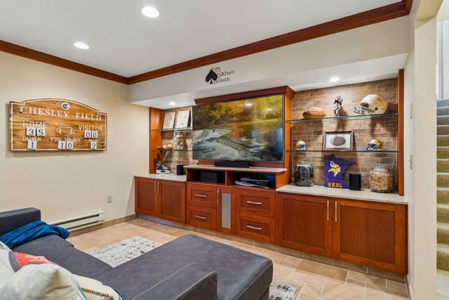 6115 Dufferin Drive, Savage, MN 55378