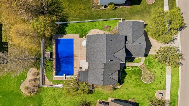 6115 Dufferin Drive, Savage, MN 55378