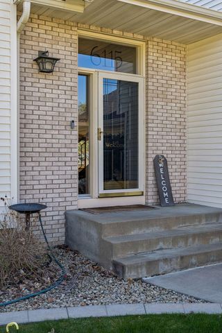 6115 Dufferin Drive, Savage, MN 55378